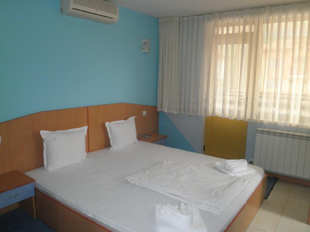 Hotel Complex Diana Cherven  Camera foto